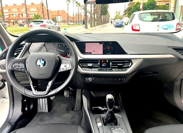BMW 116D 115CV ADVANTAGE  AÑO 2020 lleno