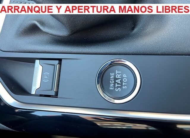 PEUGEOT 3008 ALLURE 1.2i 130CV 6 VELOCIDADES AÑO 2019 lleno