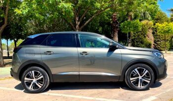 PEUGEOT 3008 ALLURE 1.2i 130CV 6 VELOCIDADES AÑO 2019 lleno