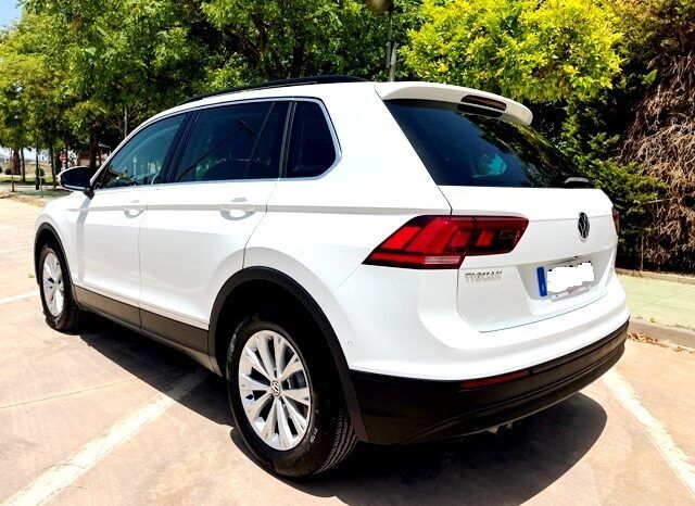 VOLKSWAGEN TIGUAN ADVANCE 2.0TDi 150CV AÑO 2019 lleno