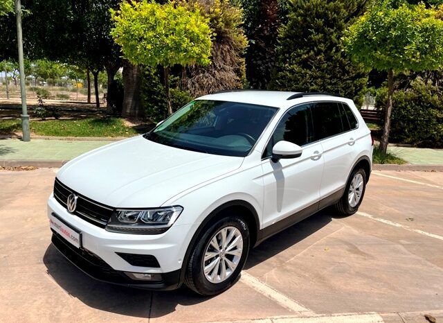 VOLKSWAGEN TIGUAN ADVANCE 2.0TDi 150CV AÑO 2019 lleno