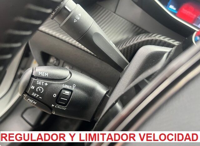 PEUGEOT 2008 ALLURE 1.5HDI 100CV 6 VELOCIDADES AÑO 2021 lleno