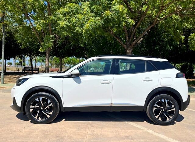 PEUGEOT 2008 ALLURE 1.5HDI 100CV 6 VELOCIDADES AÑO 2021 lleno