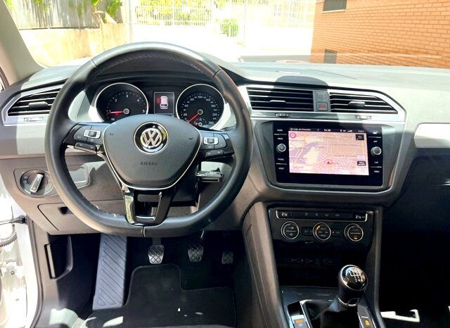 VOLKSWAGEN TIGUAN ADVANCE 2.0TDi 150CV AÑO 2019 lleno