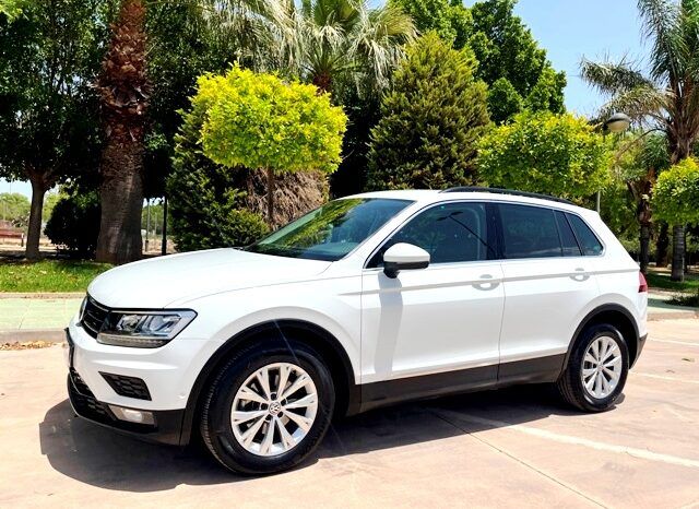 VOLKSWAGEN TIGUAN ADVANCE 2.0TDi 150CV AÑO 2019 lleno