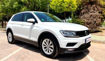 VOLKSWAGEN TIGUAN ADVANCE 2.0TDi 150CV AÑO 2019 lleno