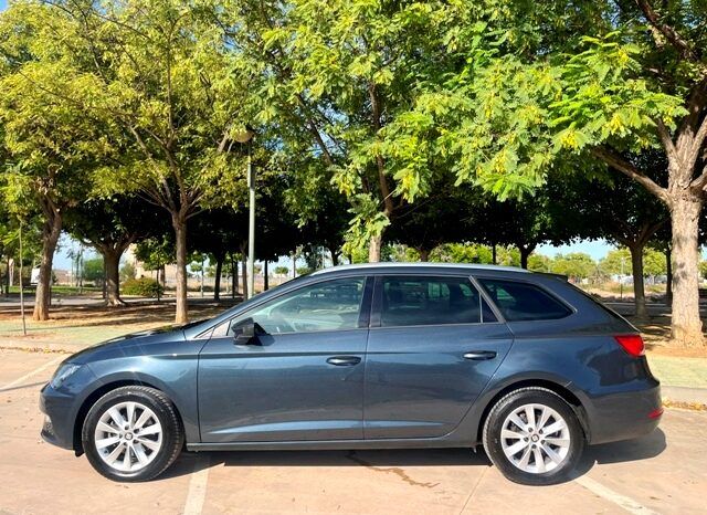 SEAT LEON ST STYLE EDITION NAVI 1.6TDi 115CV AÑO 2020 lleno