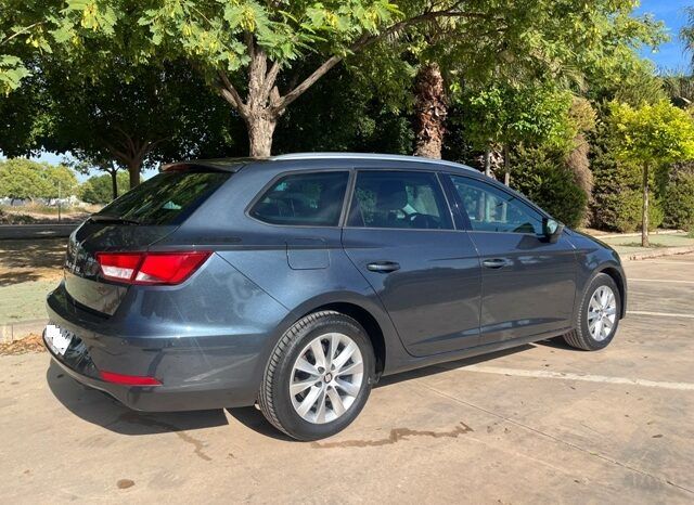 SEAT LEON ST STYLE EDITION NAVI 1.6TDi 115CV AÑO 2020 lleno