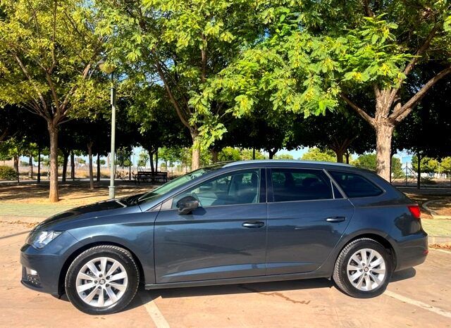 SEAT LEON ST STYLE EDITION NAVI 1.6TDi 115CV AÑO 2020 lleno