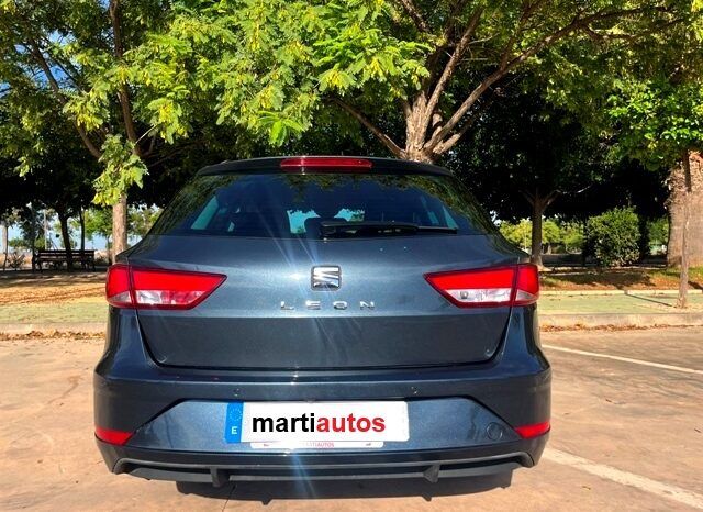 SEAT LEON ST STYLE EDITION NAVI 1.6TDi 115CV AÑO 2020 lleno