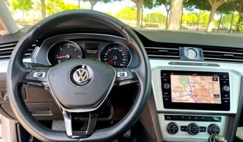 VOLKSWAGEN PASSAT VARIANT ADVANCE 2.0TDi 150CV AÑO 2019 lleno