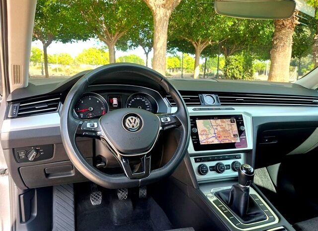 VOLKSWAGEN PASSAT VARIANT ADVANCE 2.0TDi 150CV AÑO 2019 lleno