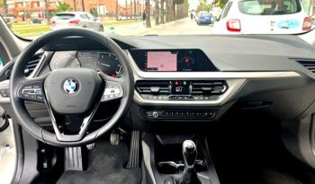 BMW 116D BUSINESS 115D AÑO 2020 lleno