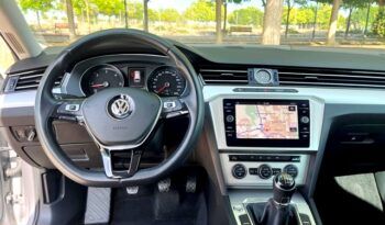 VOLKSWAGEN PASSAT VARIANT ADVANCE 2.0TDi 150CV AÑO 2019 lleno