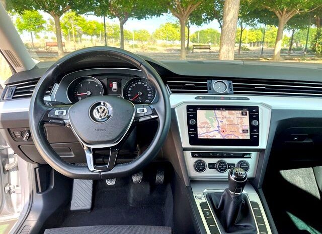 VOLKSWAGEN PASSAT VARIANT ADVANCE 2.0TDi 150CV AÑO 2019 lleno