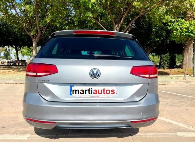 VOLKSWAGEN PASSAT VARIANT ADVANCE 2.0TDi 150CV AÑO 2019 lleno