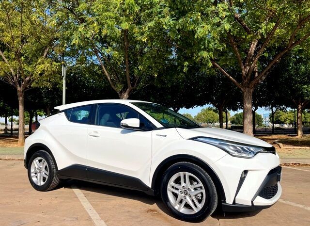 TOYOTA CHR ACTIVE 125H HYBRID MODELO 2021 lleno