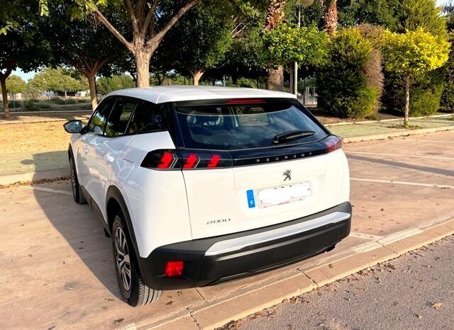 PEUGEOT 2008 ACTIVE 1.2i 100CV 6 VELOCIDADES MODELO 2022 lleno