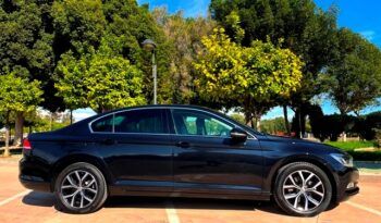 VOLKSWAGEN PASSAT ADVANCE 2.0TDi 150CV AÑO 2019 lleno