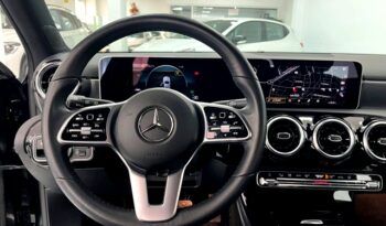 MERCEDES BENZ A180d AUTOMATICO MODELO 2019 lleno