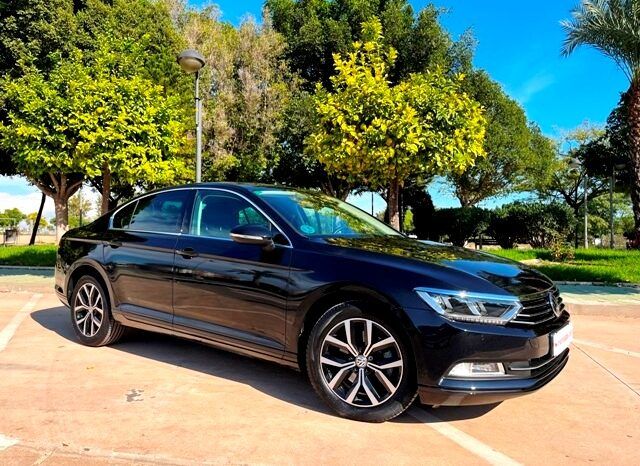 VOLKSWAGEN PASSAT ADVANCE 2.0TDi 150CV AÑO 2019 lleno