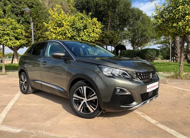 PEUGEOT 3008 1.2i 130CV ALLURE AÑO 2019 lleno