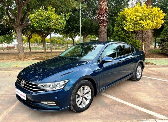 VOLKSWAGEN PASSAT 2.0TDi 122CV AUTOMATICO AÑO 2021 lleno