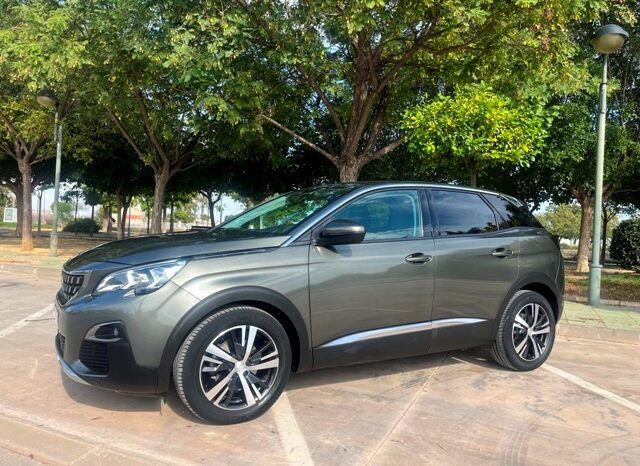 PEUGEOT 3008 1.2i 130CV ALLURE AÑO 2019 lleno