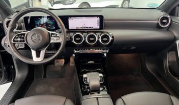 MERCEDES BENZ A180d AUTOMATICO MODELO 2019 lleno