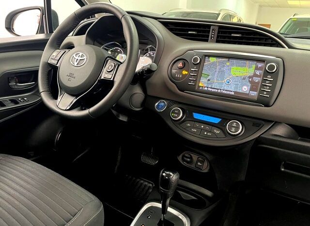 TOYOTA YARIS ACTIVE TECH HYBRID 1.5 100H AÑO 2019 lleno