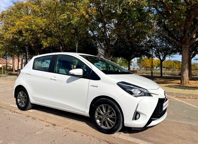 TOYOTA YARIS ACTIVE TECH HYBRID 1.5 100H AÑO 2019 lleno