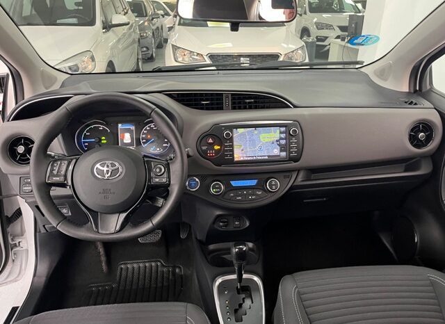 TOYOTA YARIS ACTIVE TECH HYBRID 1.5 100H AÑO 2019 lleno