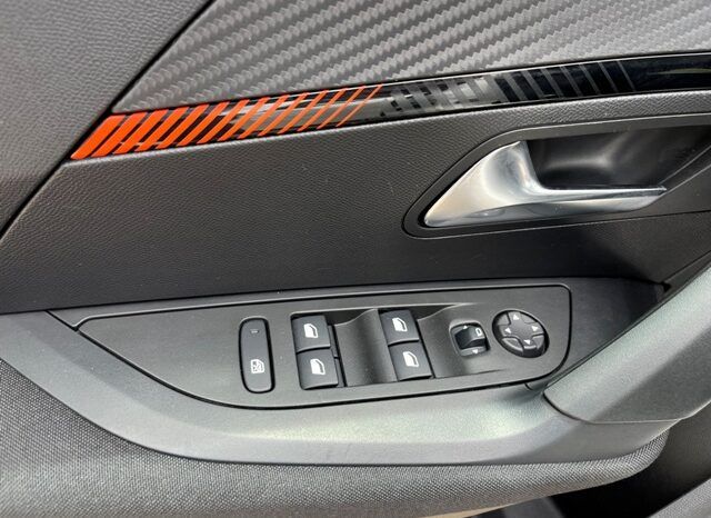 PEUGEOT 2008 ACTIVE 1.2i 100CV 6 VELOCIDADES AÑO 12-2021 lleno