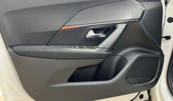 PEUGEOT 2008 ACTIVE 1.2i 100CV 6 VELOCIDADES AÑO 12-2021 lleno