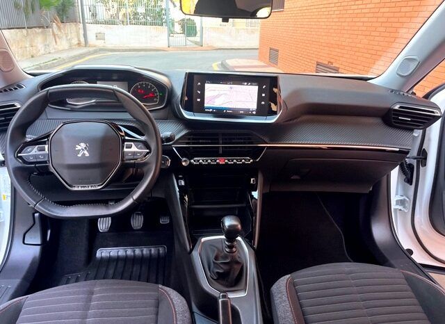 PEUGEOT 2008 ACTIVE 1.2i 100CV 6 VELOCIDADES AÑO 12-2021 lleno