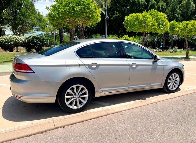 VOLKSWAGEN PASSAT ADVANCE 2.0TDi 150CV AÑO 2017 lleno