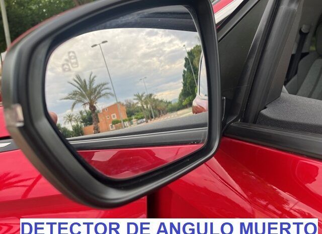 PEUGEOT 3008 ALLURE PACK 1.5HDI 130CV 6 VELOCIDADES MODELO 2020 lleno