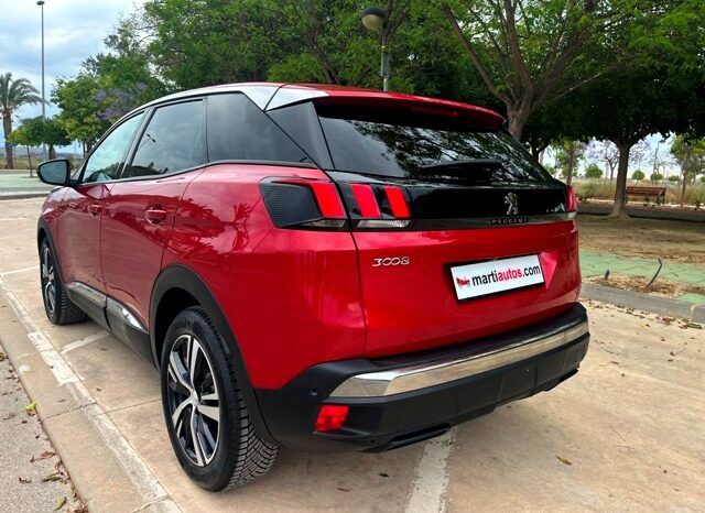PEUGEOT 3008 ALLURE PACK 1.5HDI 130CV 6 VELOCIDADES MODELO 2020 lleno