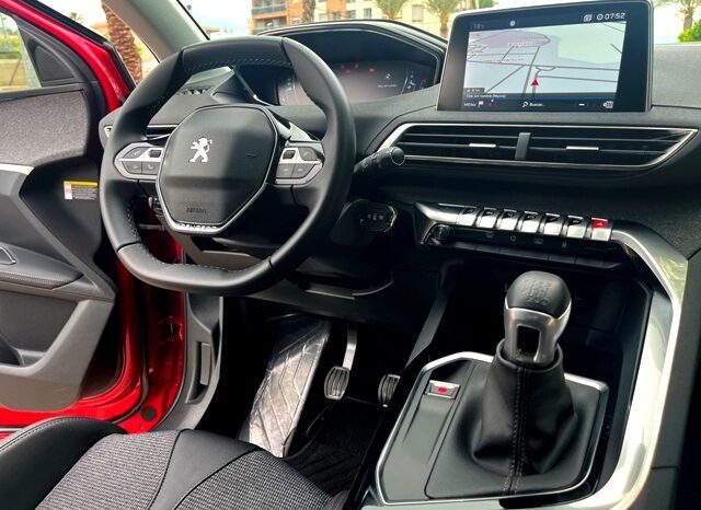 PEUGEOT 3008 ALLURE PACK 1.5HDI 130CV 6 VELOCIDADES MODELO 2020 lleno