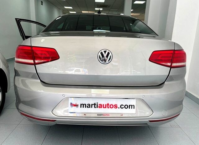 VOLKSWAGEN PASSAT ADVANCE 2.0TDi 150CV AÑO 2017 lleno