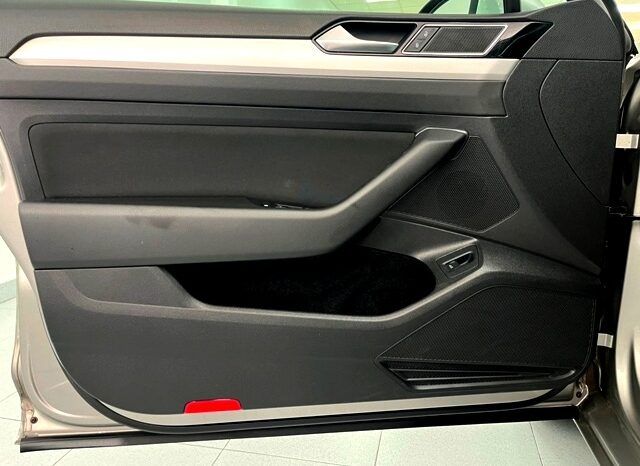 VOLKSWAGEN PASSAT ADVANCE 2.0TDi 150CV AÑO 2017 lleno