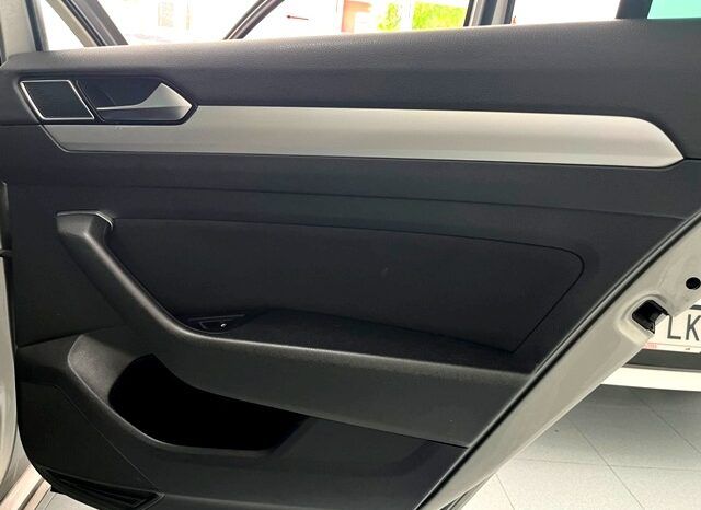 VOLKSWAGEN PASSAT ADVANCE 2.0TDi 150CV AÑO 2017 lleno