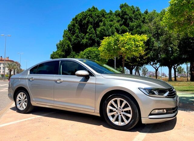 VOLKSWAGEN PASSAT ADVANCE 2.0TDi 150CV AÑO 2017 lleno