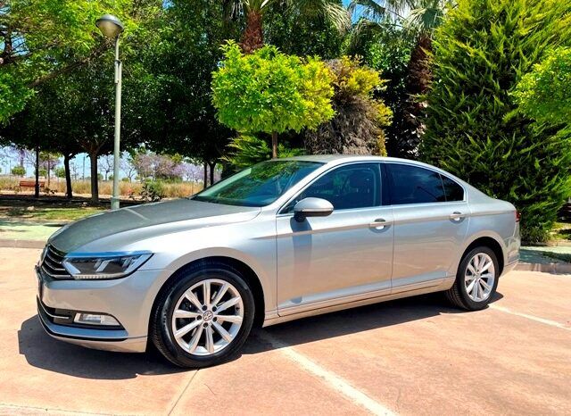VOLKSWAGEN PASSAT ADVANCE 2.0TDi 150CV AÑO 2017 lleno