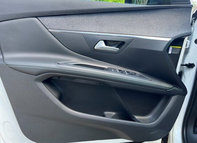 PEUGEOT 3008 ALLURE PACK 1.5HDI 130CV AT8 – AUTOMATICO AÑO 2021 lleno