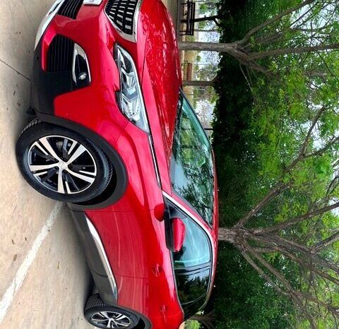 PEUGEOT 3008 ALLURE PACK 1.5HDI 130CV 6 VELOCIDADES MODELO 2020 lleno