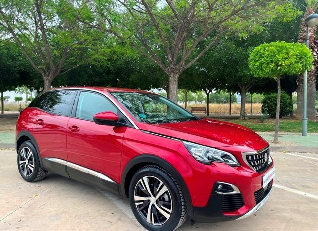 PEUGEOT 3008 ALLURE PACK 1.5HDI 130CV 6 VELOCIDADES MODELO 2020 lleno