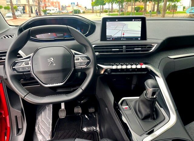 PEUGEOT 3008 ALLURE PACK 1.5HDI 130CV 6 VELOCIDADES MODELO 2020 lleno