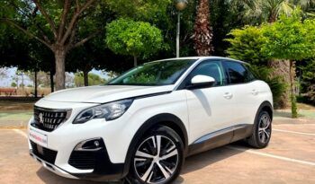 PEUGEOT 3008 ALLURE 1.2i 130CV 6 VELOCIDADES AÑO 2019 lleno