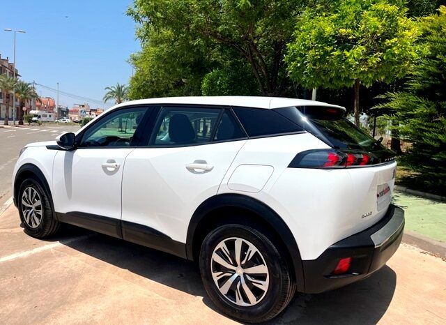 PEUGEOT 2008 ACTIVE 1.2i 100CV 6 VELOCIDADES AÑO 2021 lleno